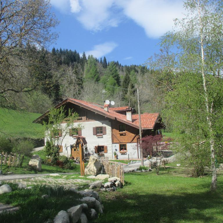 Bed and Breakfast Maso Pin Мадонна-ді-Кампільйо Екстер'єр фото