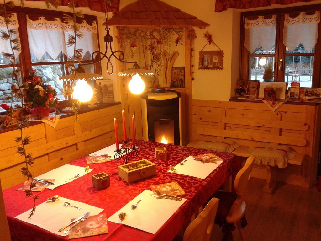 Bed and Breakfast Maso Pin Мадонна-ді-Кампільйо Екстер'єр фото