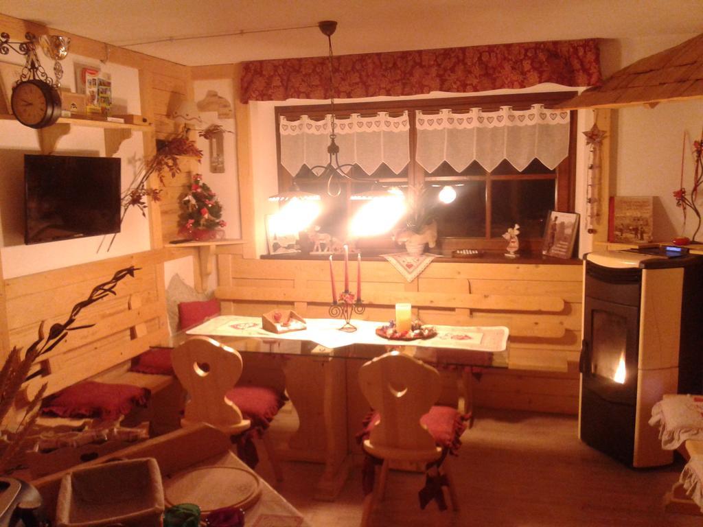 Bed and Breakfast Maso Pin Мадонна-ді-Кампільйо Екстер'єр фото